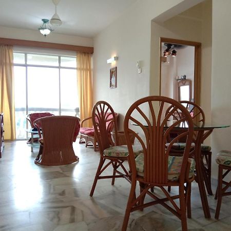 GLORY Beach Resort private 2 bedroom apartment Port Dickson Buitenkant foto