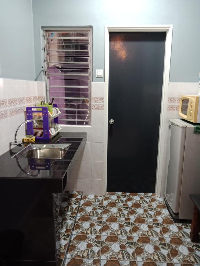 GLORY Beach Resort private 2 bedroom apartment Port Dickson Buitenkant foto