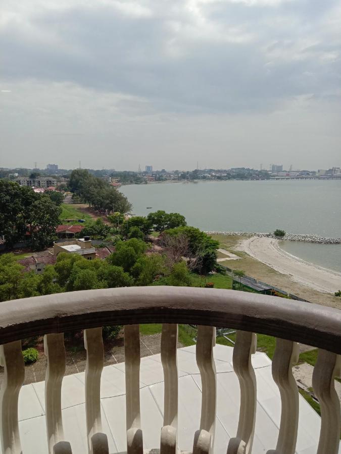 GLORY Beach Resort private 2 bedroom apartment Port Dickson Buitenkant foto