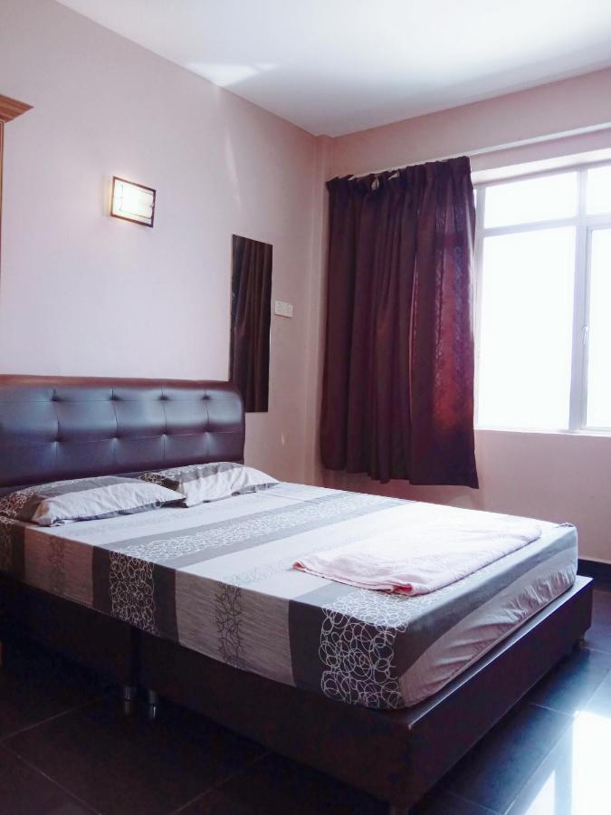 GLORY Beach Resort private 2 bedroom apartment Port Dickson Buitenkant foto