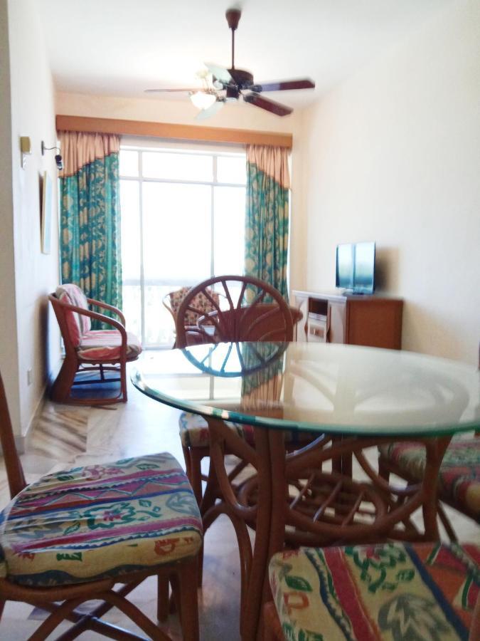 GLORY Beach Resort private 2 bedroom apartment Port Dickson Buitenkant foto