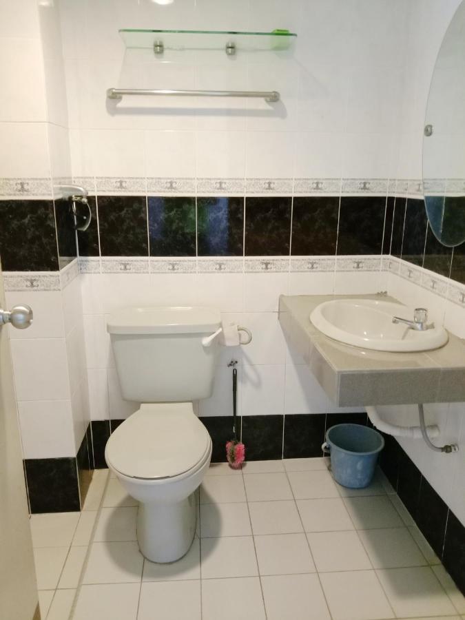 GLORY Beach Resort private 2 bedroom apartment Port Dickson Buitenkant foto
