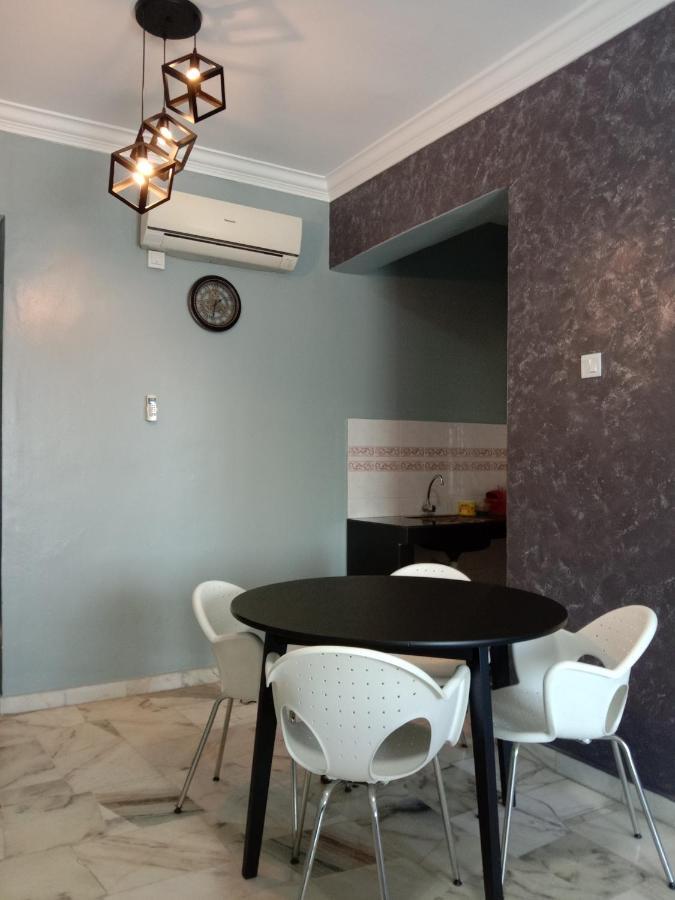 GLORY Beach Resort private 2 bedroom apartment Port Dickson Buitenkant foto