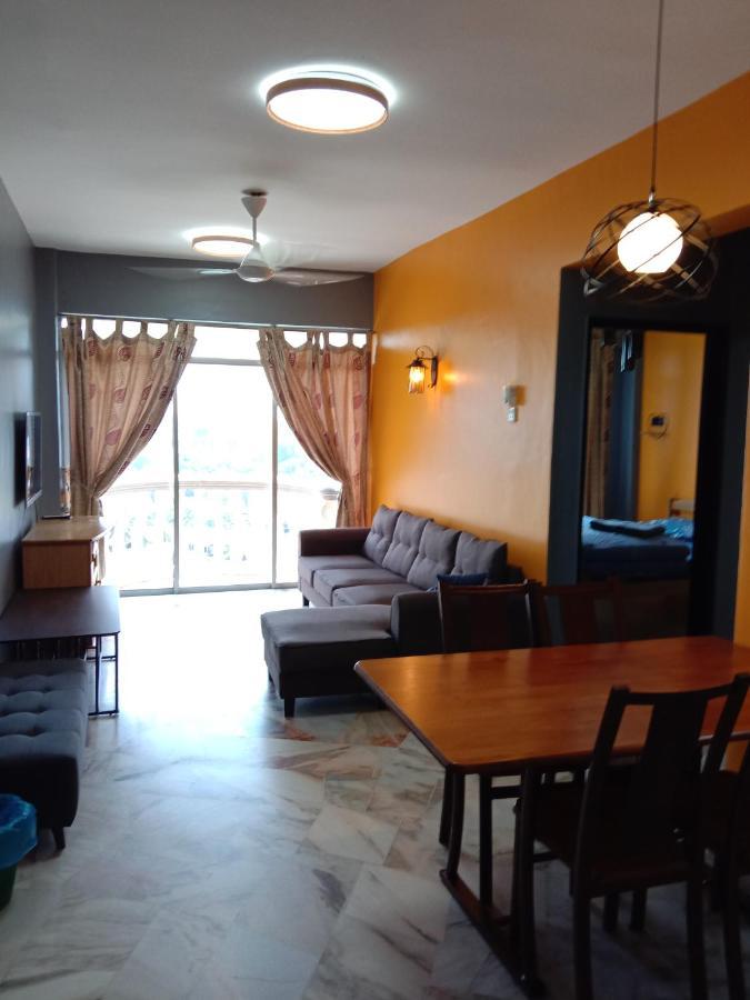 GLORY Beach Resort private 2 bedroom apartment Port Dickson Buitenkant foto