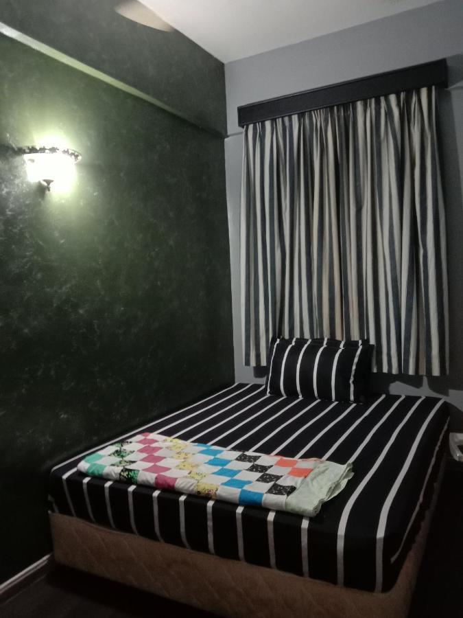 GLORY Beach Resort private 2 bedroom apartment Port Dickson Buitenkant foto